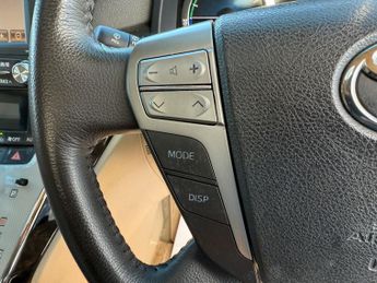 Toyota Alphard Toyota Alphard HYBRID 2.4L AUTO CRUISE 7 SEATS