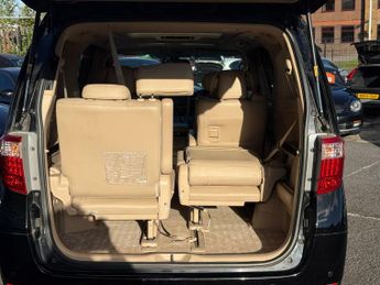 Toyota Alphard Toyota Alphard HYBRID 2.4L AUTO CRUISE 7 SEATS
