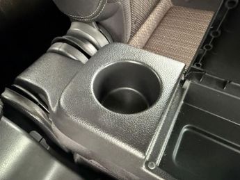 Nissan Serena  Nissan Serena HIGHWAY STAR V +HYBRID ADV SAFETY PACK 360 CAMERA