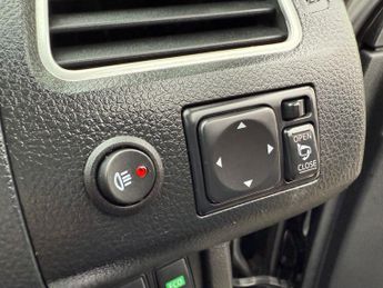 Nissan Serena  Nissan Serena HIGHWAY STAR V +HYBRID ADV SAFETY PACK 360 CAMERA