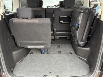 Nissan Serena  Nissan Serena HIGHWAY STAR V +HYBRID ADV SAFETY PACK 360 CAMERA