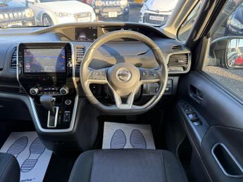 Nissan Serena Nissan Serena HYBRID HIGHWAY STAR PROPILOT EDITION