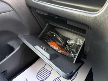 Nissan Serena Nissan Serena HIGHWAY STAR S EDITION - LEATHER 8 SEATS 2.0 5dr