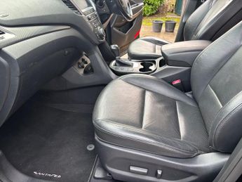 Hyundai Santa Fe 2.2 CRDi Blue Drive Premium SE SUV 5dr Diesel Auto 4WD Euro 6 (s