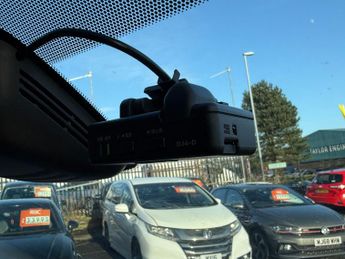 Nissan Serena  Nissan Serena Hybrid 1.2 Auto Pilot 360