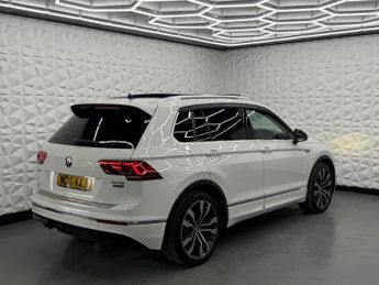 Volkswagen Tiguan 2.0 TDI BlueMotion Tech R-Line DSG 4Motion Euro 6 (s/s) 5dr
