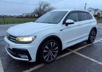Volkswagen Tiguan 2.0 TDI BlueMotion Tech R-Line DSG 4Motion Euro 6 (s/s) 5dr