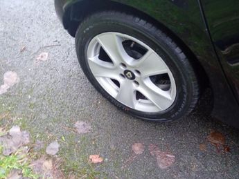 Renault Clio 1.5 dCi Dynamique MediaNav Hatchback 5dr Diesel Manual Euro 5 (s