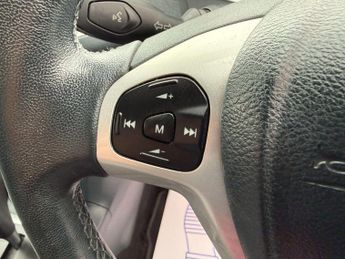 Ford Fiesta 1.4 Titanium 5dr