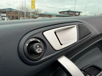 Ford Fiesta 1.4 Titanium 5dr