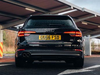 Audi A4 Avant 2.0 TDI ultra S line Estate 5dr Diesel S Tronic Euro 6 (s/s) (19
