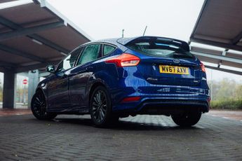 Ford Focus 1.5T EcoBoost ST-Line Hatchback 5dr Petrol Auto Euro 6 (s/s) (15