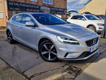 Volvo V40 2.0 D2 R-Design Hatchback 5dr Diesel Manual Euro 6 (s/s) (120 ps