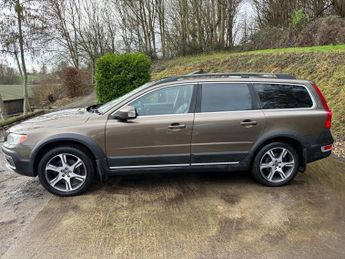 Volvo XC70 2.4 D5 SE Lux Estate 5dr Diesel Geartronic AWD Euro 5 (215 ps)