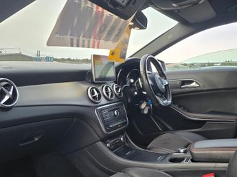 Mercedes-Benz GLA 2.1 GLA220d AMG Line SUV 5dr Diesel 7G-DCT 4MATIC Euro 6 (s/s) (