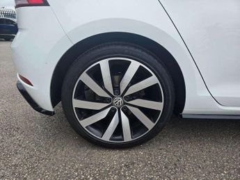 Volkswagen Golf 1.5 TSI EVO 150 R-Line 5dr DSG