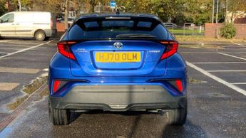 Toyota C-HR 1.8 Hybrid Dynamic 5dr CVT