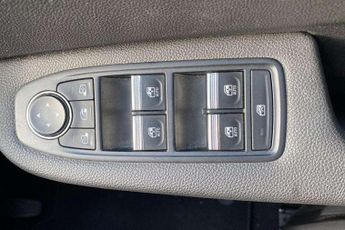 Renault Clio 1.6 E-TECH Hybrid 140 Iconic 5dr Auto