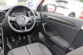 Volkswagen T-Roc 1.5 TSI EVO Design 5dr