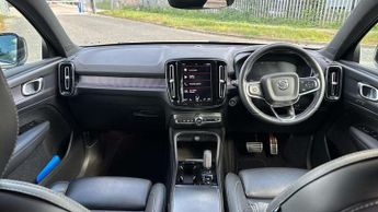 Volvo XC40 2.0 B4P R DESIGN Pro 5dr AWD Auto
