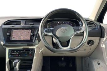 Volkswagen Tiguan 2.0 TSI 4Motion Elegance 5dr DSG