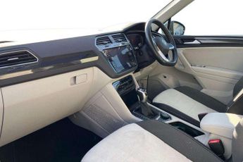 Volkswagen Tiguan 2.0 TSI 4Motion Elegance 5dr DSG