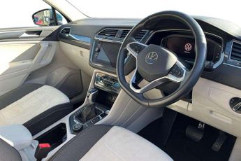 Volkswagen Tiguan 2.0 TSI 4Motion Elegance 5dr DSG