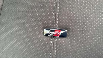 Toyota Yaris 1.5 Hybrid GR-Sport 5dr CVT