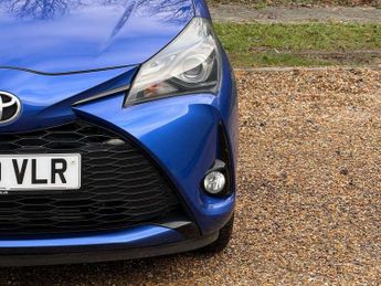 Toyota Yaris 1.5 Hybrid GR-Sport 5dr CVT