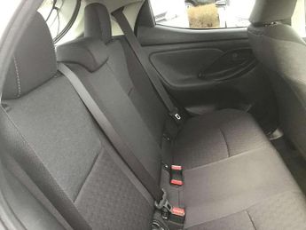 Toyota Yaris 1.5 Hybrid Design 5dr CVT