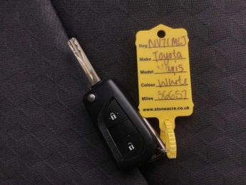 Toyota Yaris 1.5 Hybrid Design 5dr CVT