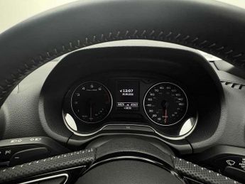 Audi Q2 35 TFSI Black Edition 5dr S Tronic