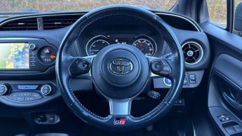 Toyota Yaris 1.5 Hybrid GR-Sport 5dr CVT
