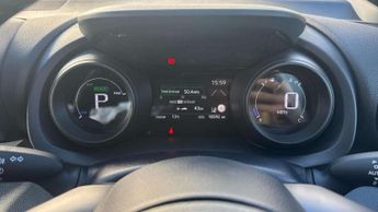 Toyota Yaris 1.5 Hybrid Design 5dr CVT