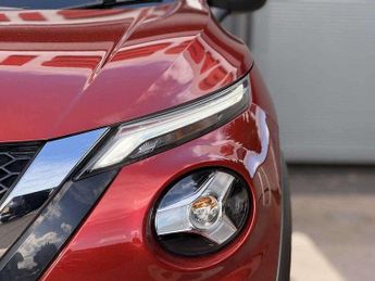 Nissan Juke 1.0 DiG-T N-Connecta 5dr DCT