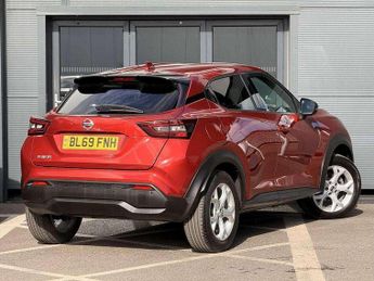 Nissan Juke 1.0 DiG-T N-Connecta 5dr DCT