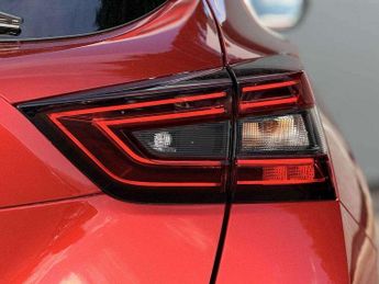 Nissan Juke 1.0 DiG-T N-Connecta 5dr DCT