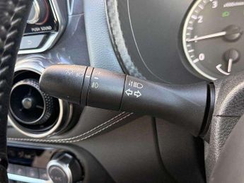 Nissan Juke 1.0 DiG-T N-Connecta 5dr DCT