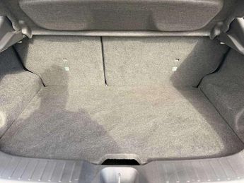 Nissan Juke 1.0 DiG-T N-Connecta 5dr DCT