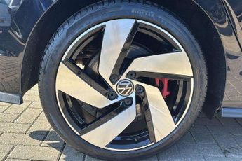 Volkswagen Golf 2.0 TSI GTI 5dr DSG