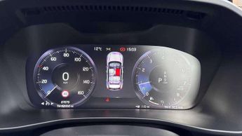 Volvo XC40 2.0 T4 R DESIGN 5dr Geartronic