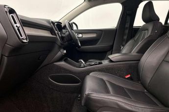Volvo XC40 2.0 T4 Inscription Pro 5dr AWD Geartronic