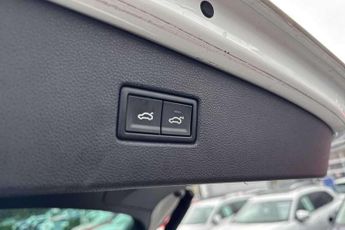 Volkswagen Tiguan 2.0 TDi 150 4Motion R-Line 5dr DSG