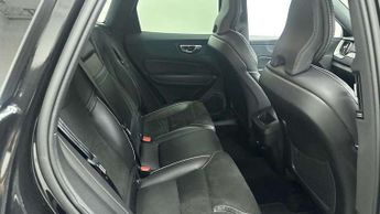 Volvo XC60 2.0 D5 PowerPulse R DESIGN 5dr AWD Geartronic
