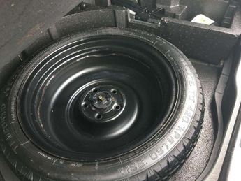 Toyota C-HR 1.8 Hybrid Dynamic 5dr CVT