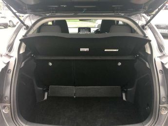 Toyota Yaris 1.5 Hybrid Design 5dr CVT