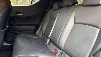 Toyota C-HR 1.8 Hybrid Dynamic 5dr CVT