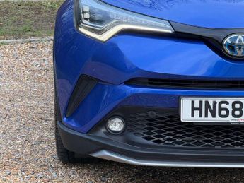 Toyota C-HR 1.8 Hybrid Dynamic 5dr CVT