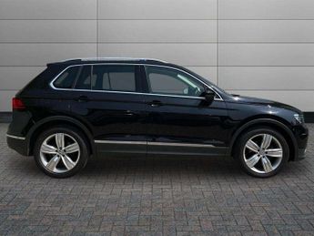 Volkswagen Tiguan 2.0 TSi 230 4Motion SEL 5dr DSG