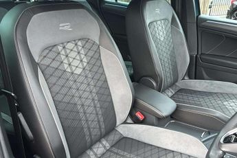 Volkswagen Tiguan 2.0 TDI R-Line 5dr DSG